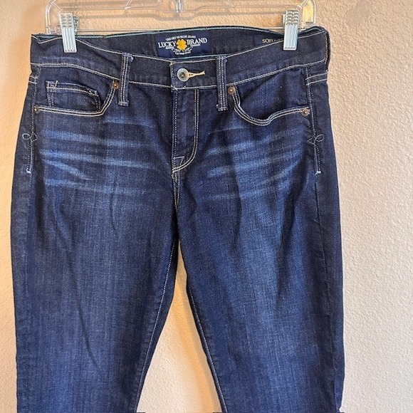 Lucky Brand Women's Dark Wash Denim Blue Sofia Capri Jeans 6 Stretch - Picture 3 of 10